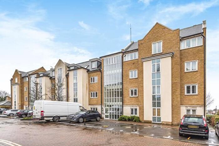 2 Bedroom Flat To Rent In Reliance Way, Oxford, OX4