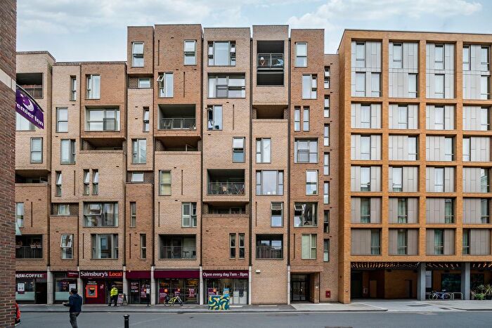 1 Bedroom Flat To Rent In Great Suffolk Street, London, SE1