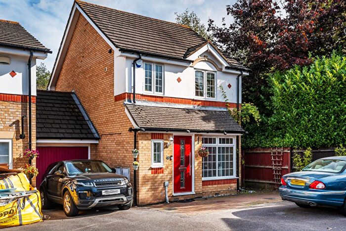 3 Bedroom Link Detached House For Sale In Long Meadow, Riverhead, Sevenoaks, Kent, TN13