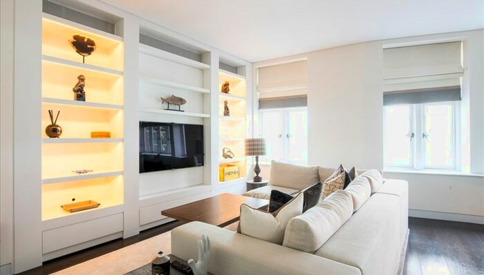 2 Bedroom Flat To Rent In Binney Street, Mayfair, W1K