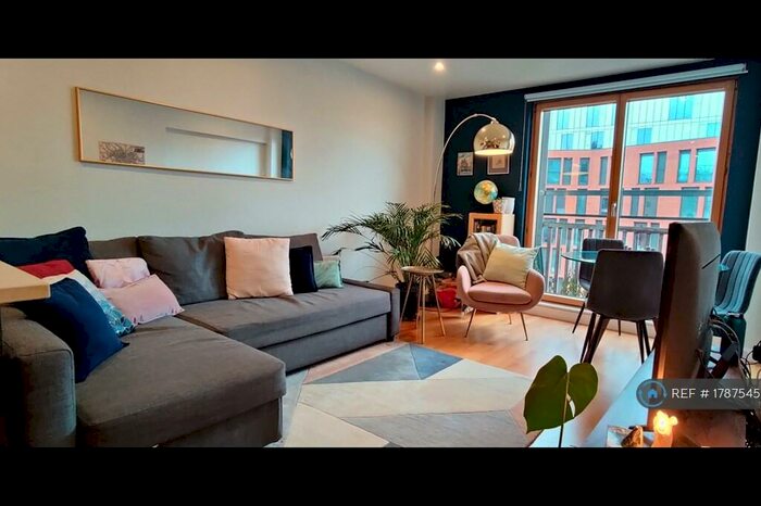 2 Bedroom Flat To Rent In Vantage Quay, Manchester, M1