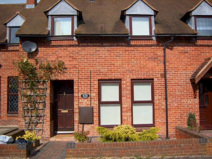 3 Bedroom Terraced House To Rent In Blakes Field, Didcot, OX11
