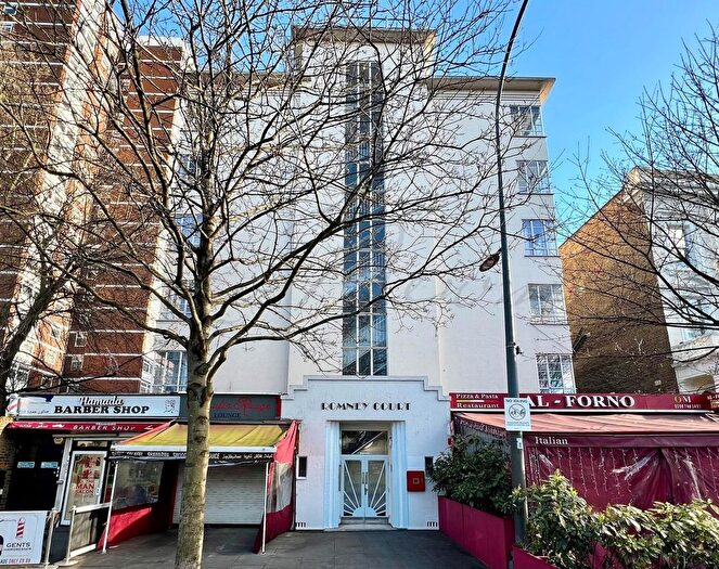 1 Bedroom Flat To Rent In Romney Court, Shepherds Bush, W12