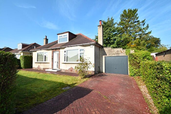 4 Bedroom Detached Bungalow For Sale In Rowan Crescent, Lenzie, G66