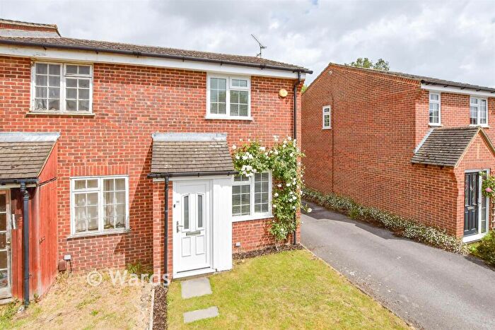 2 Bedroom End Of Terrace House For Sale In Baywell, Leybourne, Kent, ME19