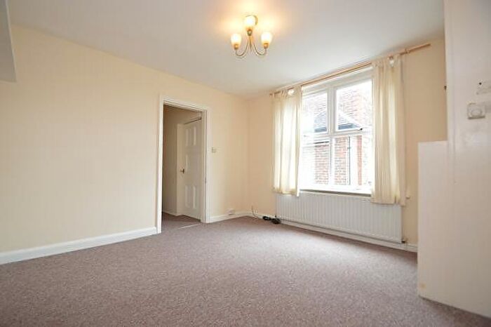 2 Bedroom Apartment To Rent In Bedroom Ground Floor Apartment In Godalming, GU7
