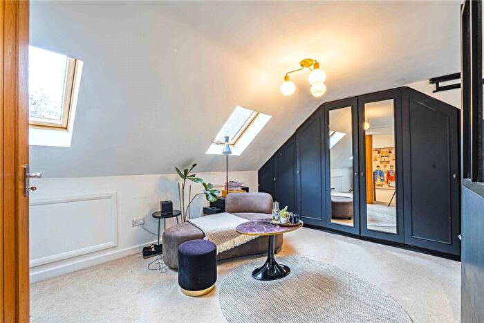 3 Bedroom Terraced House For Sale In Spring Lane, Warners End, Hemel Hempstead, Hertfordshire, HP1