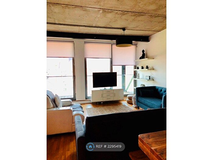 2 Bedroom Flat To Rent In Worsley Street, Manchester, M15