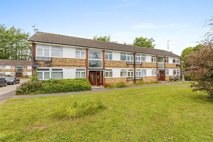 1 Bedroom Flat For Sale In Shelburne Court, High Wycombe, HP12
