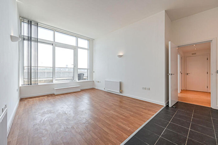 2 Bedroom Flat To Rent In Building, Woolwich, London, SE18