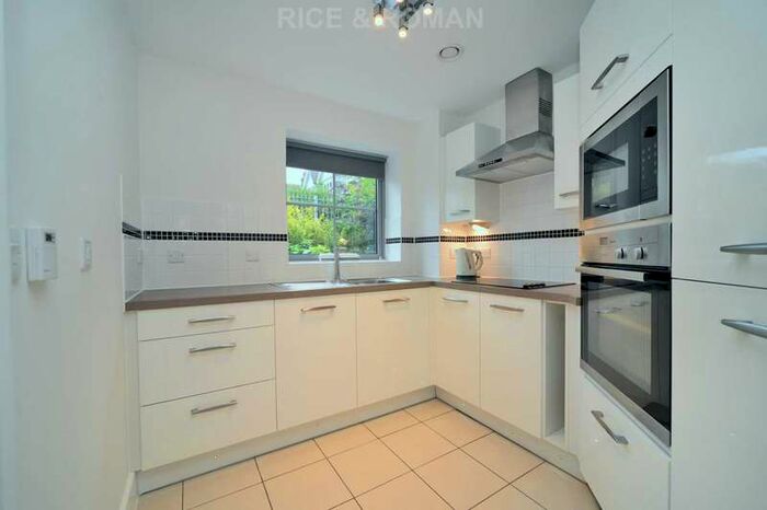 2 Bedroom Retirement Property To Rent In Kingston Road, London, SW20