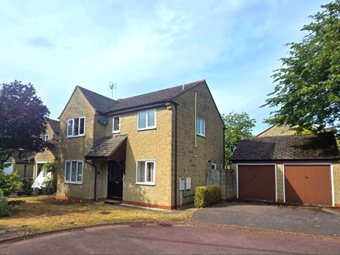 4 Bedroom Detached House For Sale In Croft Holm, Moreton-In-Marsh, GL56