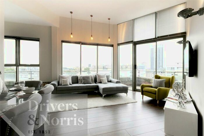 2 Bedroom Penthouse To Rent In City Road, Old Street, London, EC1V