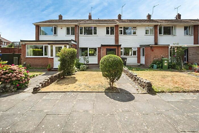 3 Bedroom Terraced House For Sale In Vicarage Fields, Warwick, CV34
