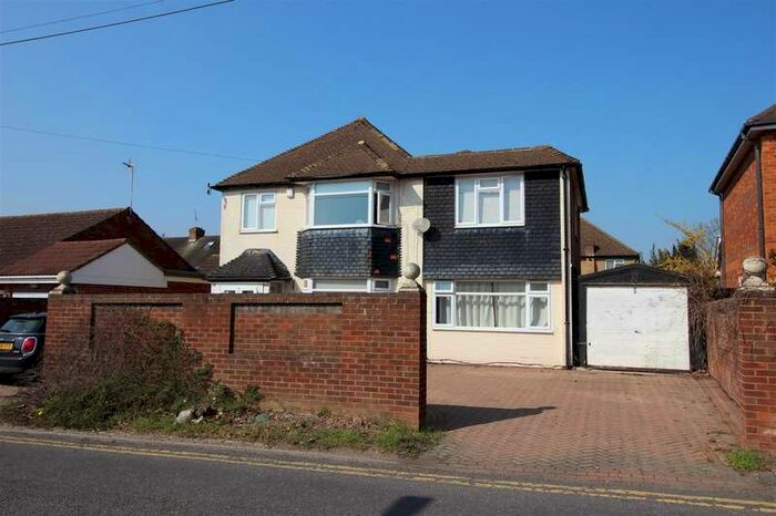 6 Bedroom Detached House To Rent In Royal Lane, Uxbridge, UB8