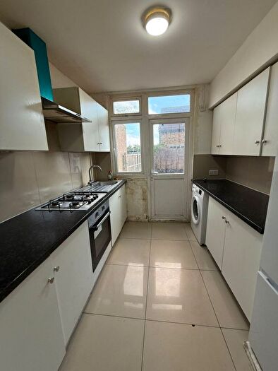 3 Bedroom Terraced House To Rent In Ilford, IG3