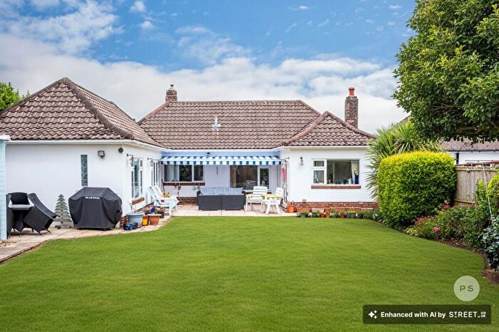 3 Bedroom Detached Bungalow For Sale In Dulsie Road, Talbot Woods, Bournemouth, BH3