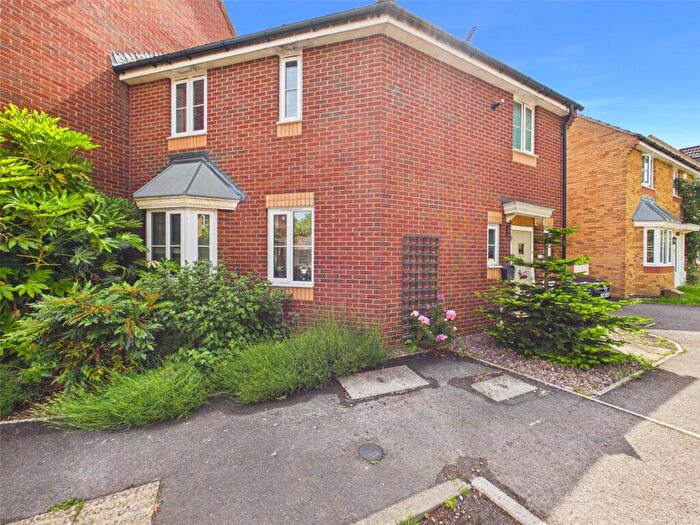 3 Bedroom End Of Terrace House For Sale In Youngs Orchard, Abbeymead, Gloucester, Gloucestershire, GL4