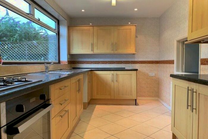 3 Bedroom Property To Rent In Ruddington Lane, Nottingham, NG11