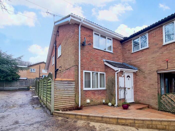 3 Bedroom House To Rent In Sycamore Close, Creekmoor, BH17