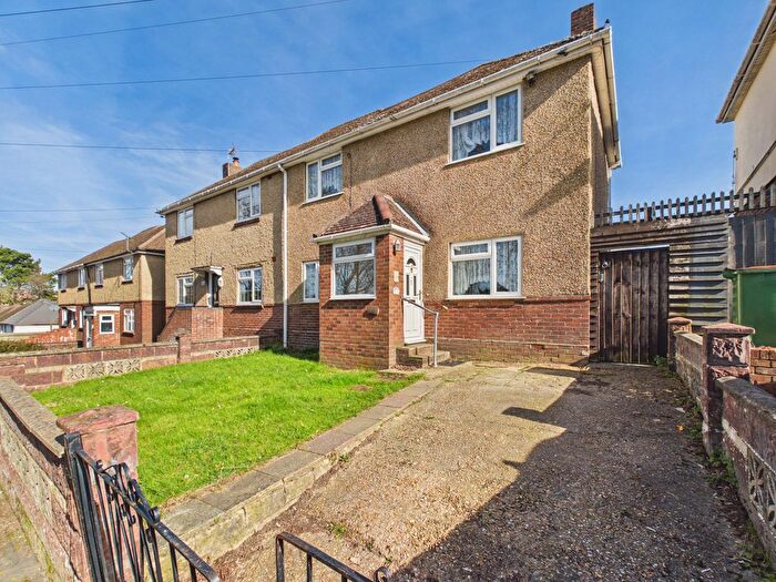 3 Bedroom Semi-Detached House For Sale In Bursldeon Road, Bitterne, SO19