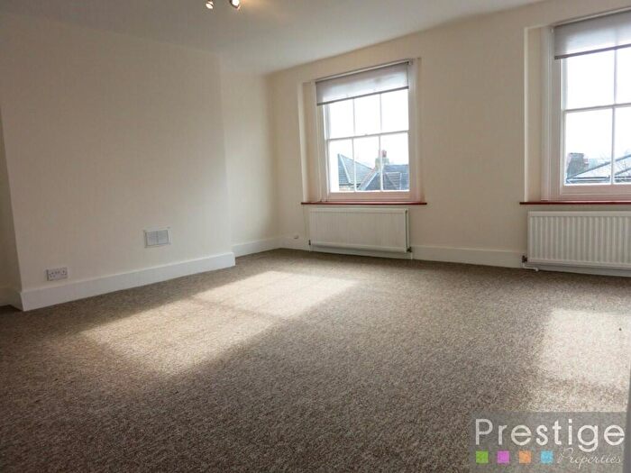 1 Bedroom Apartment To Rent In Richmond Road, London, E8