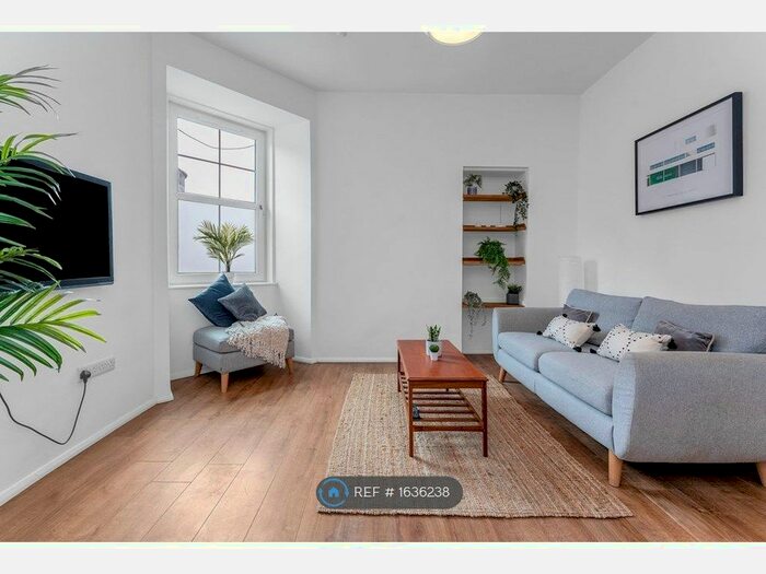 1 Bedroom Flat To Rent In Giles Street, Edinburgh, EH6