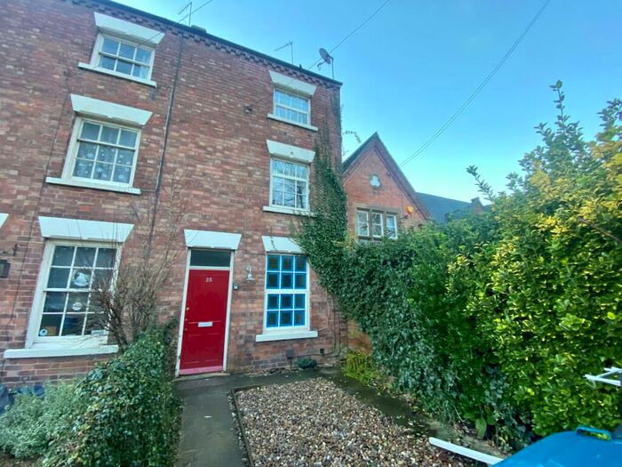 3 Bedroom House To Rent In Church Street, Ruddington, NG11