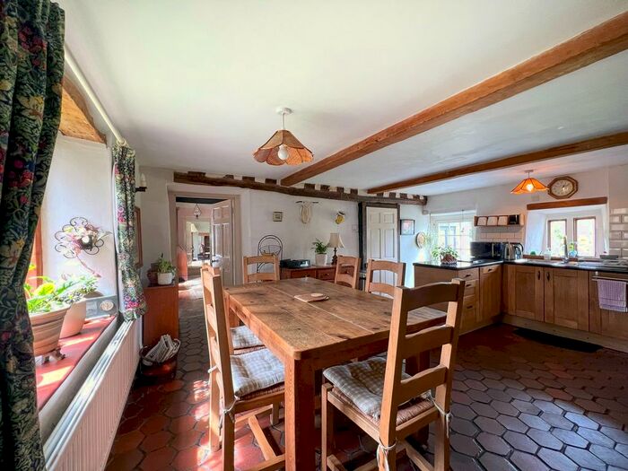 4 Bedroom Detached House For Sale In The Street, Compton Martin, BS40