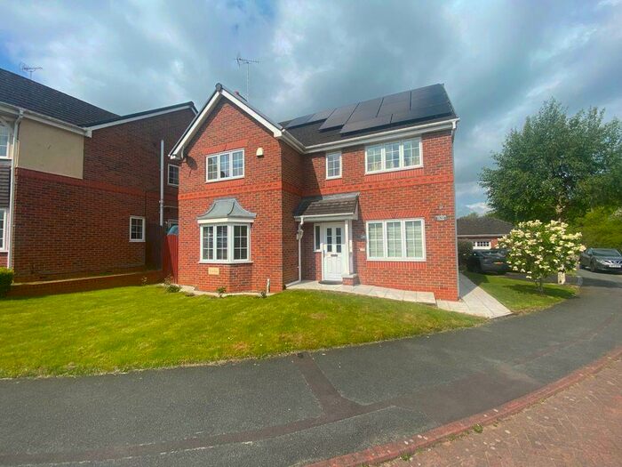 4 Bedroom House To Rent In Kemble Close, Wistaston, Crewe, CW2