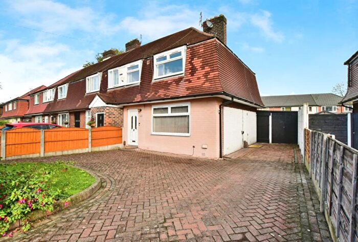 3 Bedroom End Of Terrace House For Sale In Shayfield Drive, Manchester, Greater Manchester, M22