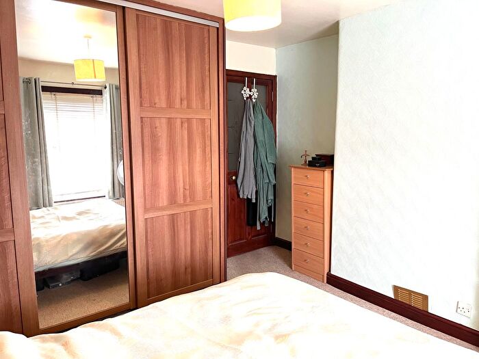 2 Bedroom Semi-Detached House For Sale In High Street, Wootton, Ryde, PO33