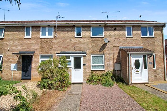 2 Bedroom Terraced House For Sale In Mellow Ground, Swindon, SN25