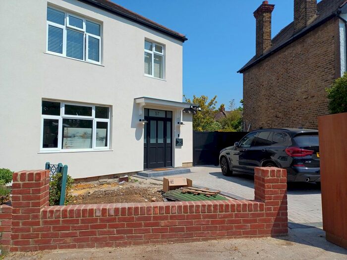 1 Bedroom Flat To Rent In Hampden Avenue, Beckenham, BR3