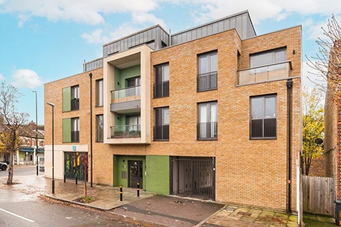 2 Bedroom Flat For Sale In Haydon Park Road, Wimbledon, SW19