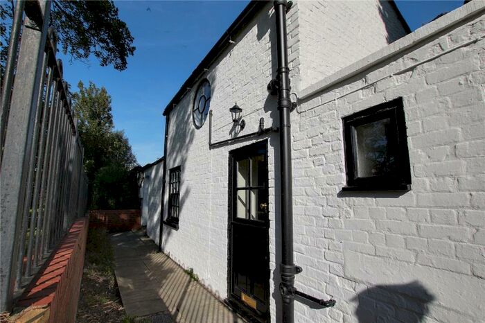 1 Bedroom Cottage To Rent In Riveting Nudge, Railway Street, Beverley, HU17