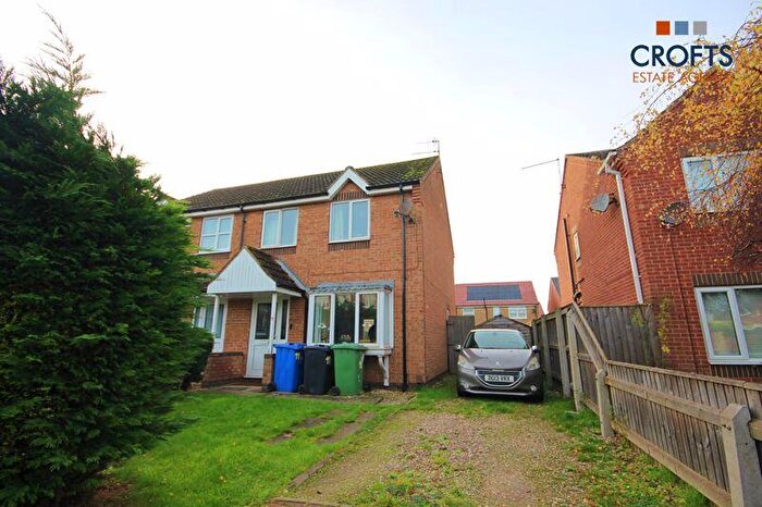 3 Bedroom Semi-Detached House For Sale In Viking Close, Immingham, DN40