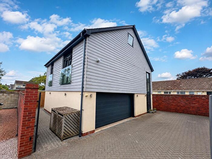 5 Bedroom Detached House For Sale In The Strand, Starcross, EX6