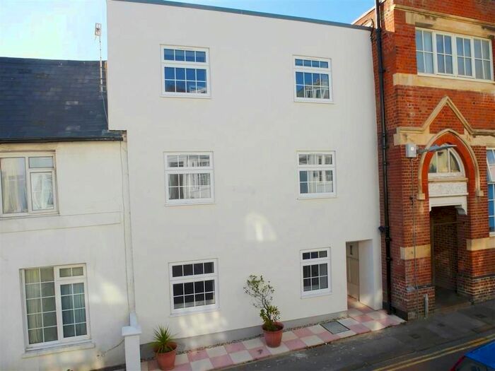 1 Bedroom Flat To Rent In Portland Place, Hastings, TN34