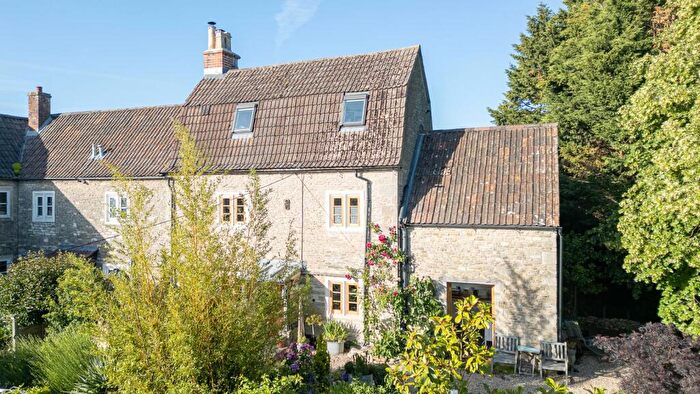 4 Bedroom Cottage For Sale In Monkton Hill, Chippenham, SN15