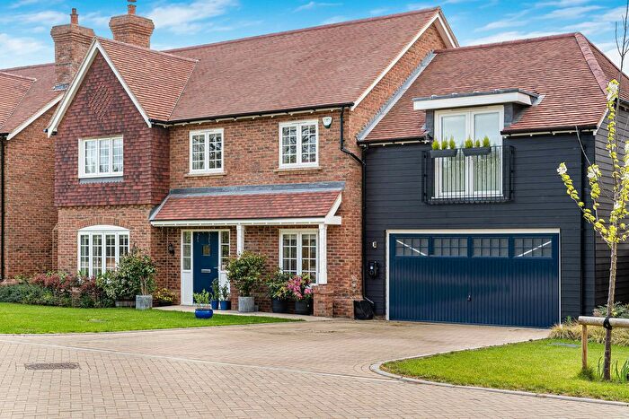 5 Bedroom Detached House For Sale In Lonsdale Crescent, Didcot, OX11