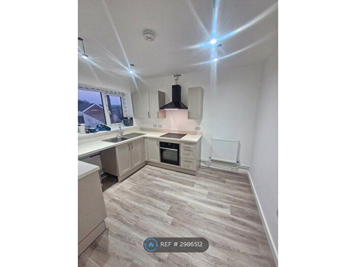 2 Bedroom Semi-Detached House To Rent In Penbryn Road, Skewen, SA10