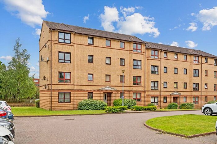 2 Bedroom Flat For Sale In Grovepark Gardens, Flat E, North Kelvinside, Glasgow, G20