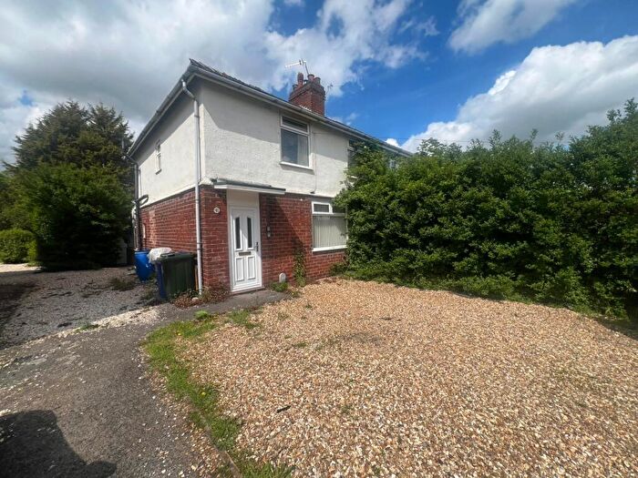 5 Bedroom Semi Detached House For Sale In Woodlands Road, Woodlands, Doncaster, DN6