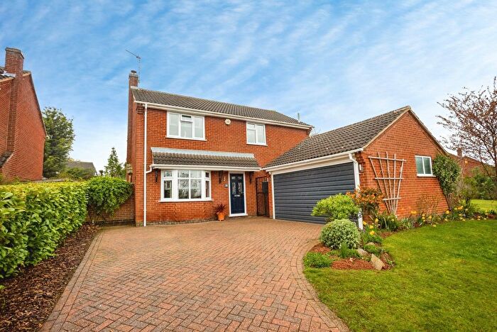 4 Bedroom Detached House For Sale In Grassholme Drive, Loughborough, Leicestershire, LE11