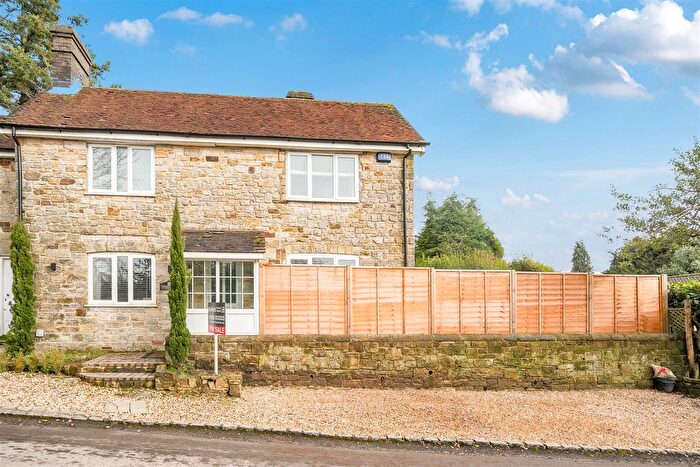 2 Bedroom Property For Sale In High Broom Lane, Crowborough, TN6