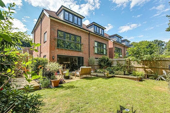 4 Bedroom Semi-Detached House For Sale In Croft Road, Westerham, TN16