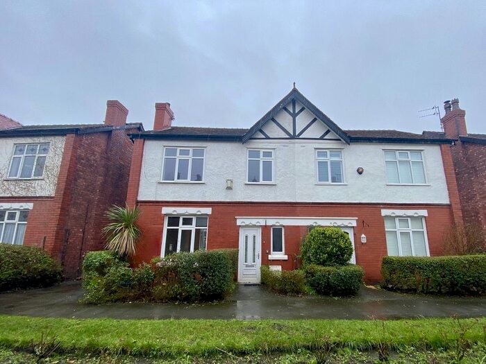 3 Bedroom Property To Rent In Abbey Gardens, Southport, Merseyside., PR8