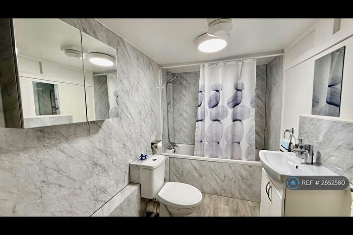 1 Bedroom Flat To Rent In William Street, Reading, RG1