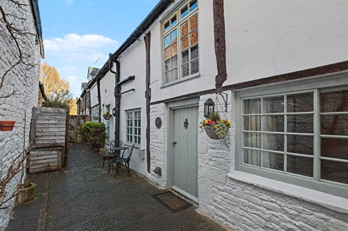 3 Bedroom Cottage For Sale In High Street, Burford, OX18